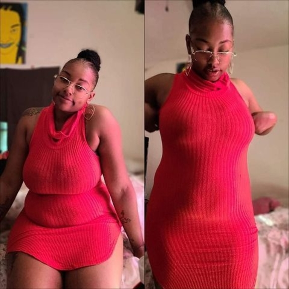 Meet your Posher, Simone - Picture 1 of 1